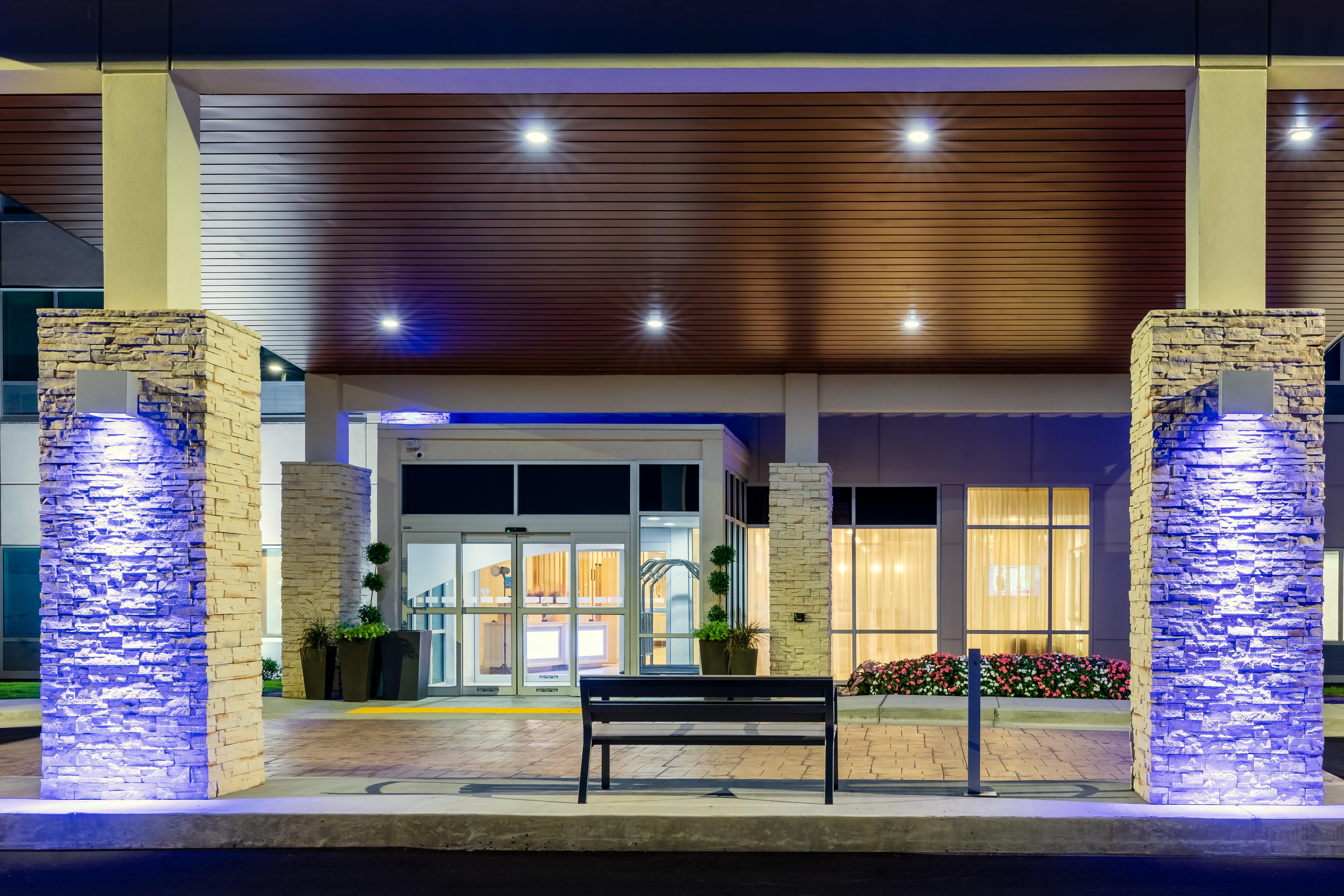 Holiday Inn Express Calhoun South By Ihg Екстериор снимка